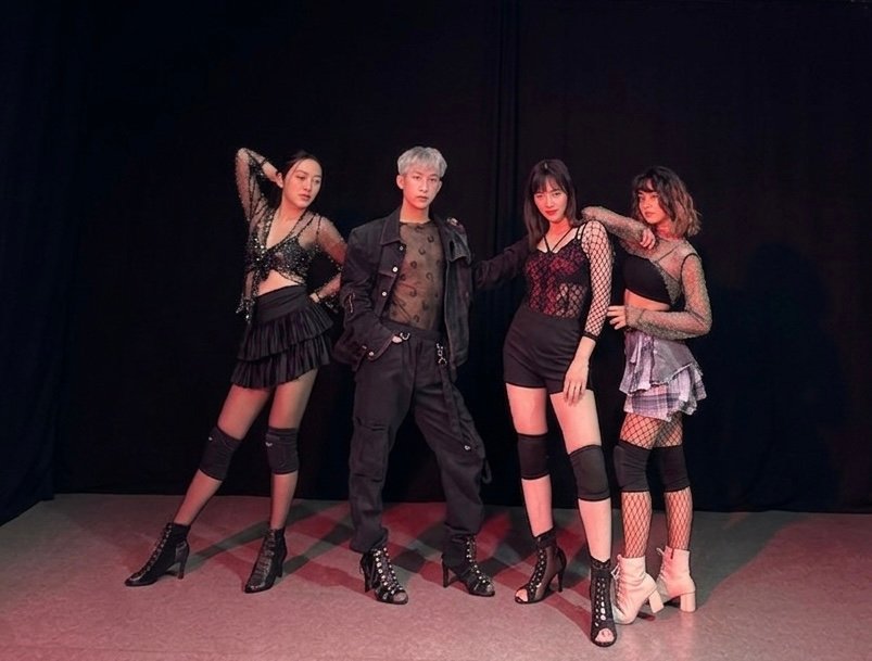 Lớp nhảy sexy dance của thầy Biệt Dị